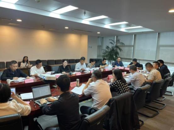 市住建局召开区域供水通汇线改造工程初步设计评审会.jpg