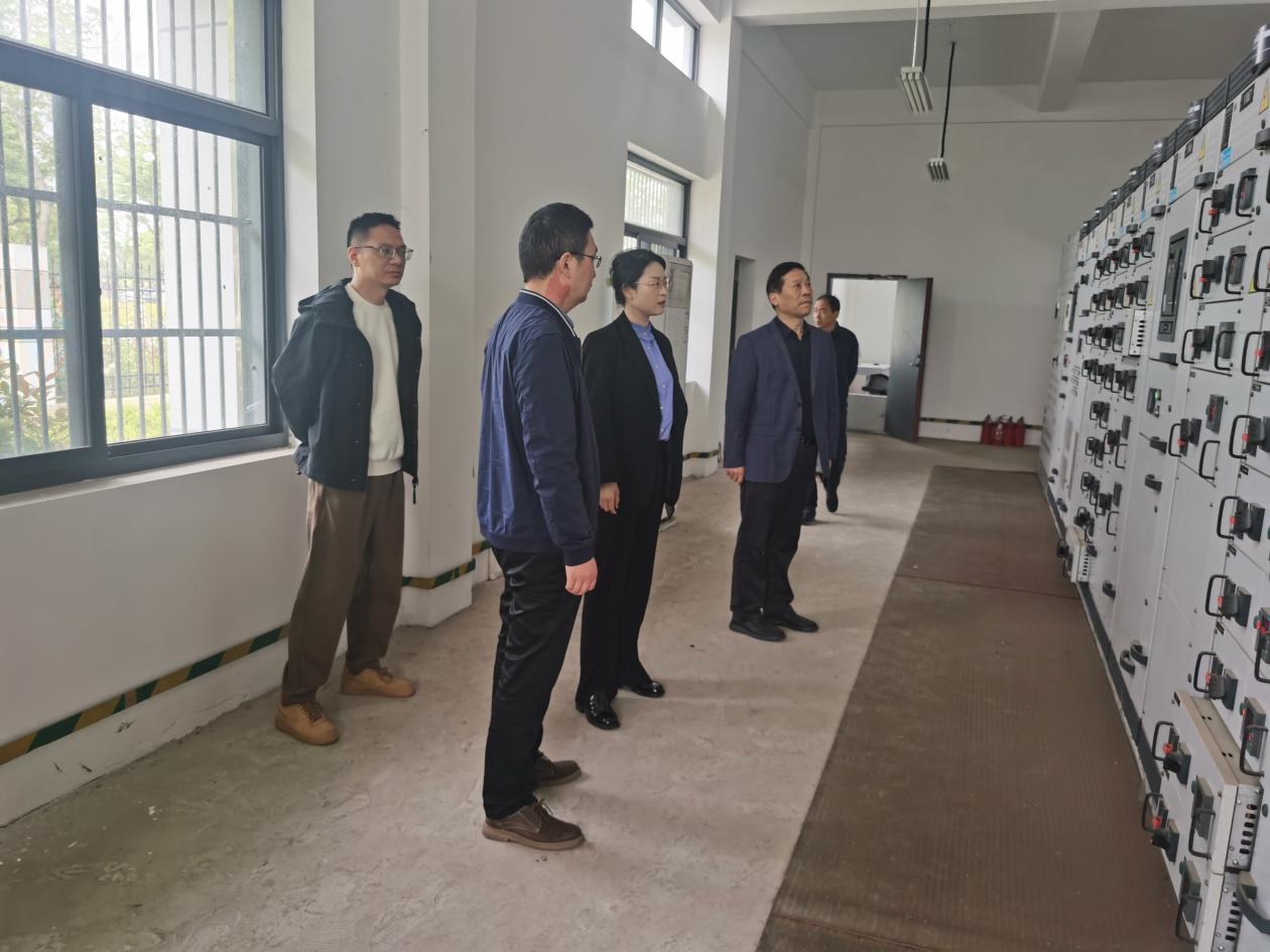 筑牢安全网+严把安全关+市住建局开展五一节前供排水设施安全管理工作.jpg